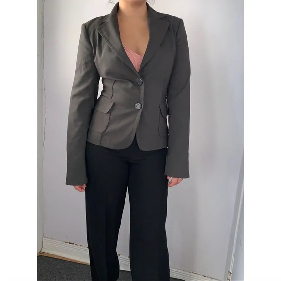 ✨Suzy Shier two button blazer 🌟 - Picture 2 of 6